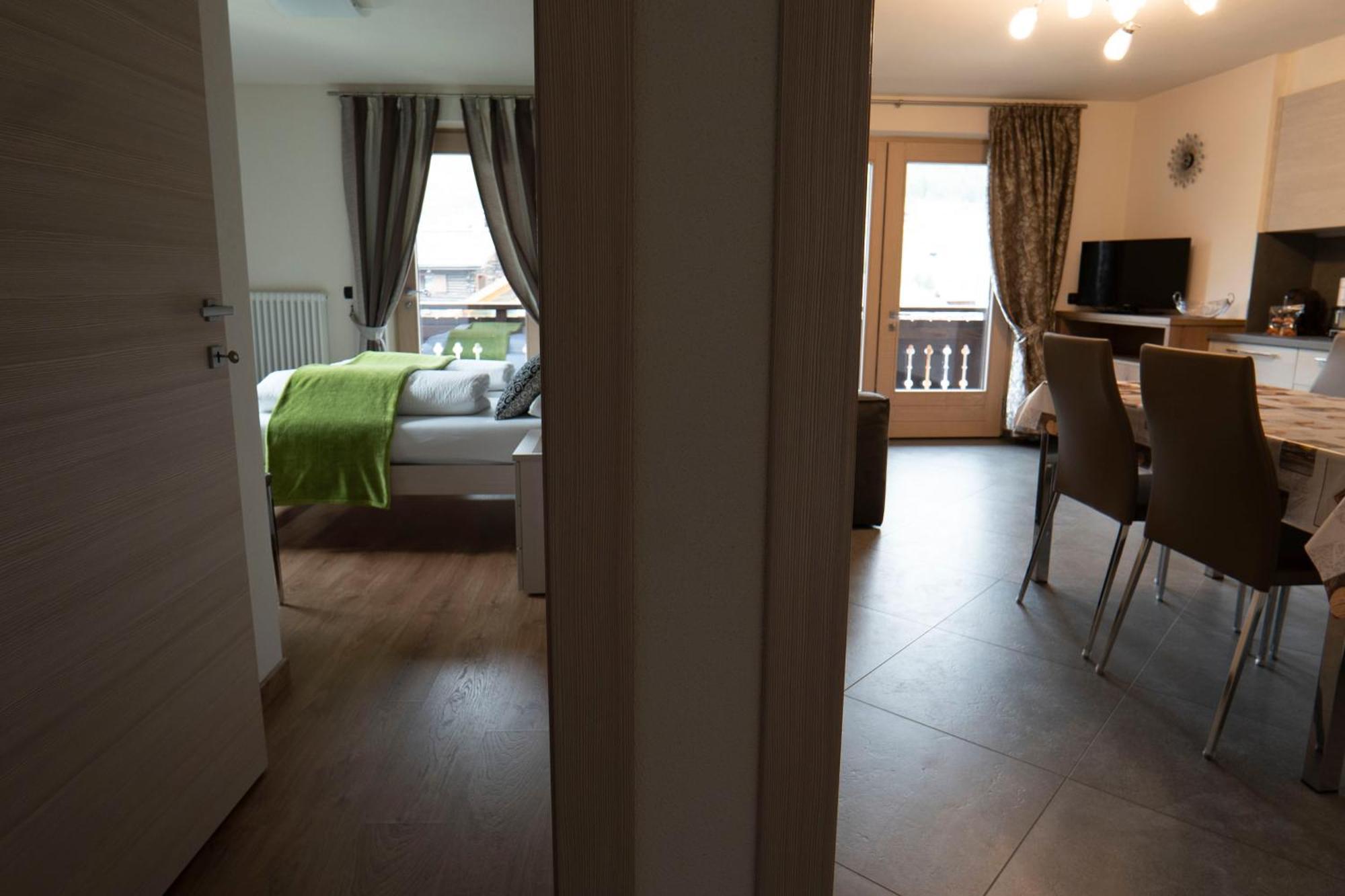 Ferienwohnung Al Camanel Livigno Exterior foto