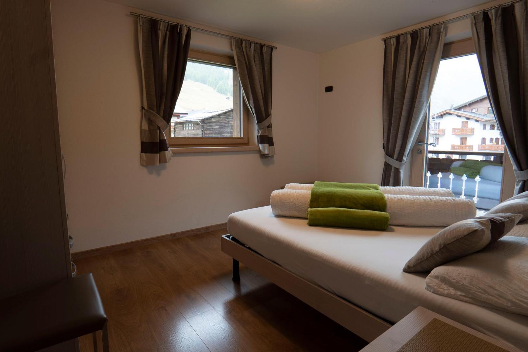 Ferienwohnung Al Camanel Livigno Exterior foto
