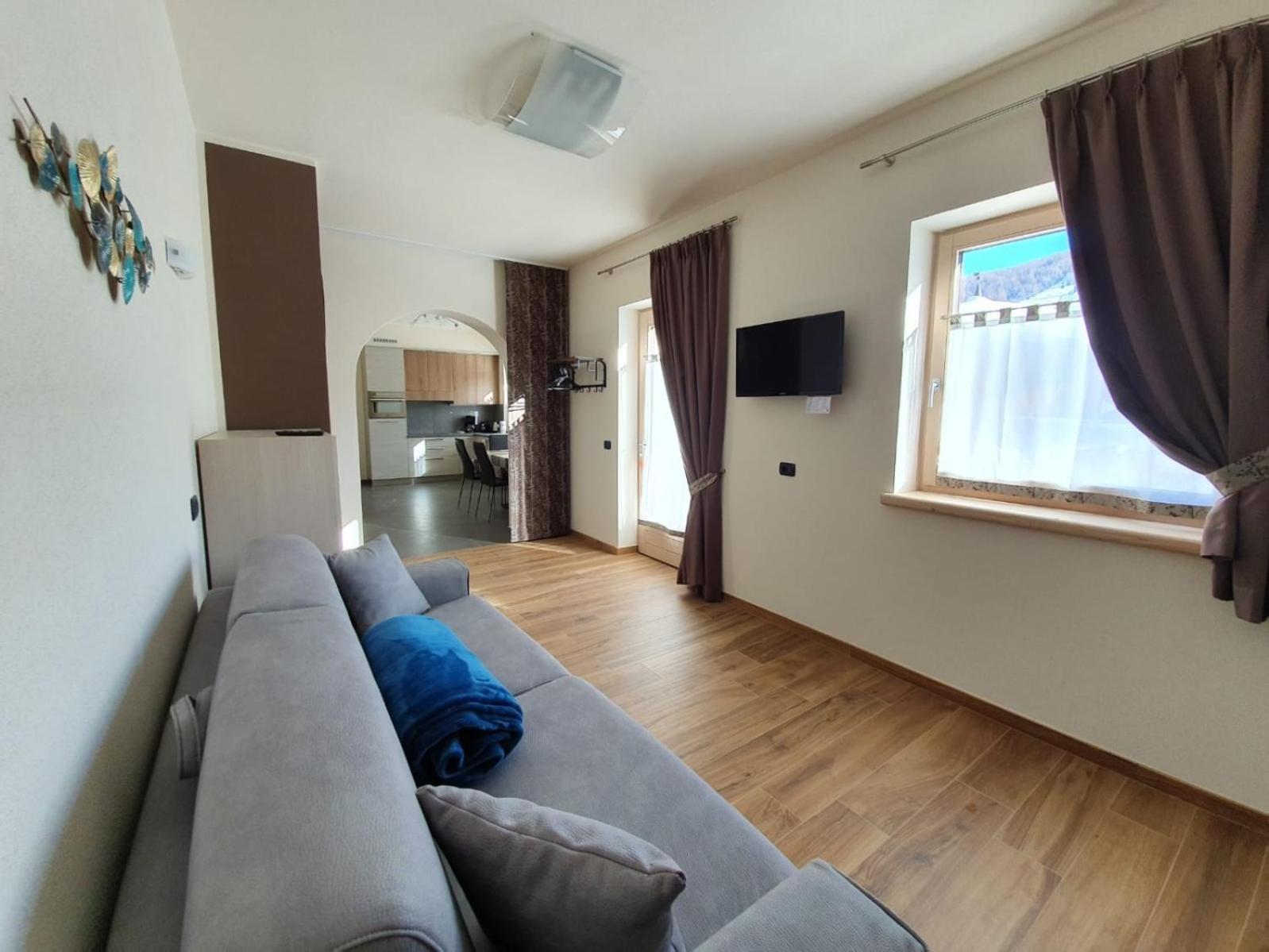 Ferienwohnung Al Camanel Livigno Exterior foto