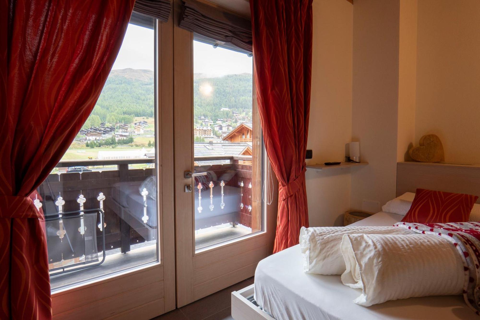 Ferienwohnung Al Camanel Livigno Exterior foto