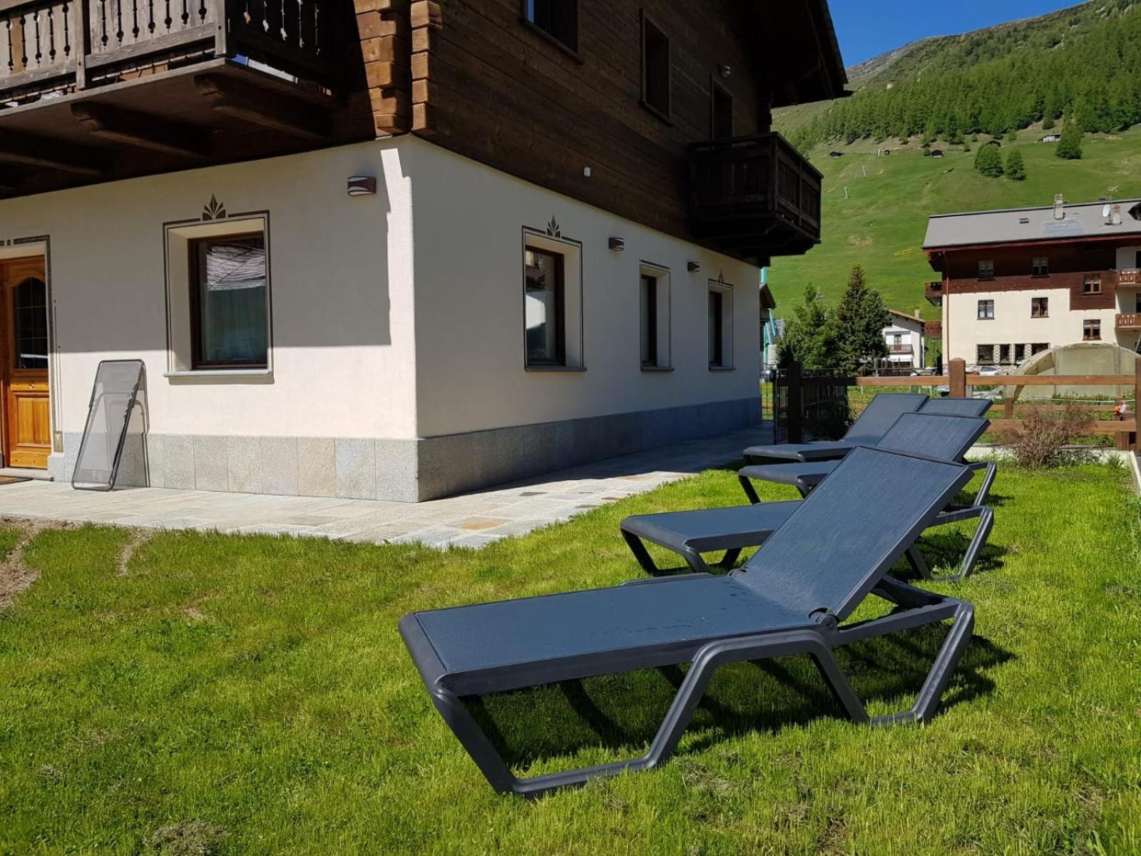 Ferienwohnung Al Camanel Livigno Exterior foto