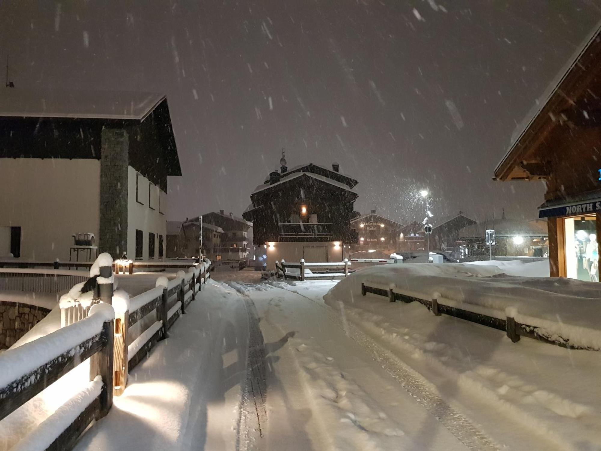 Ferienwohnung Al Camanel Livigno Exterior foto