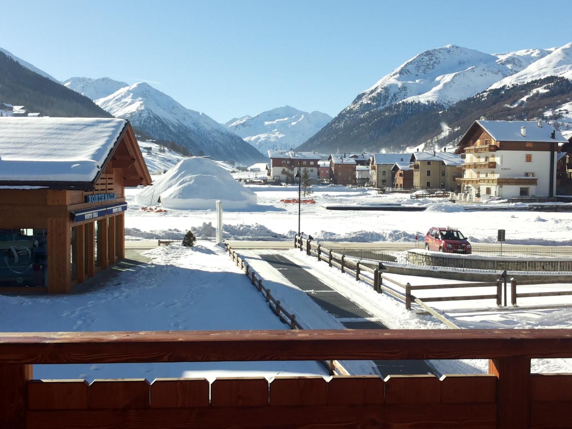 Ferienwohnung Al Camanel Livigno Exterior foto